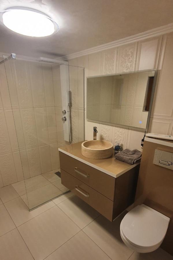 Appartamento Casa Mimi Băile Herculane Esterno foto